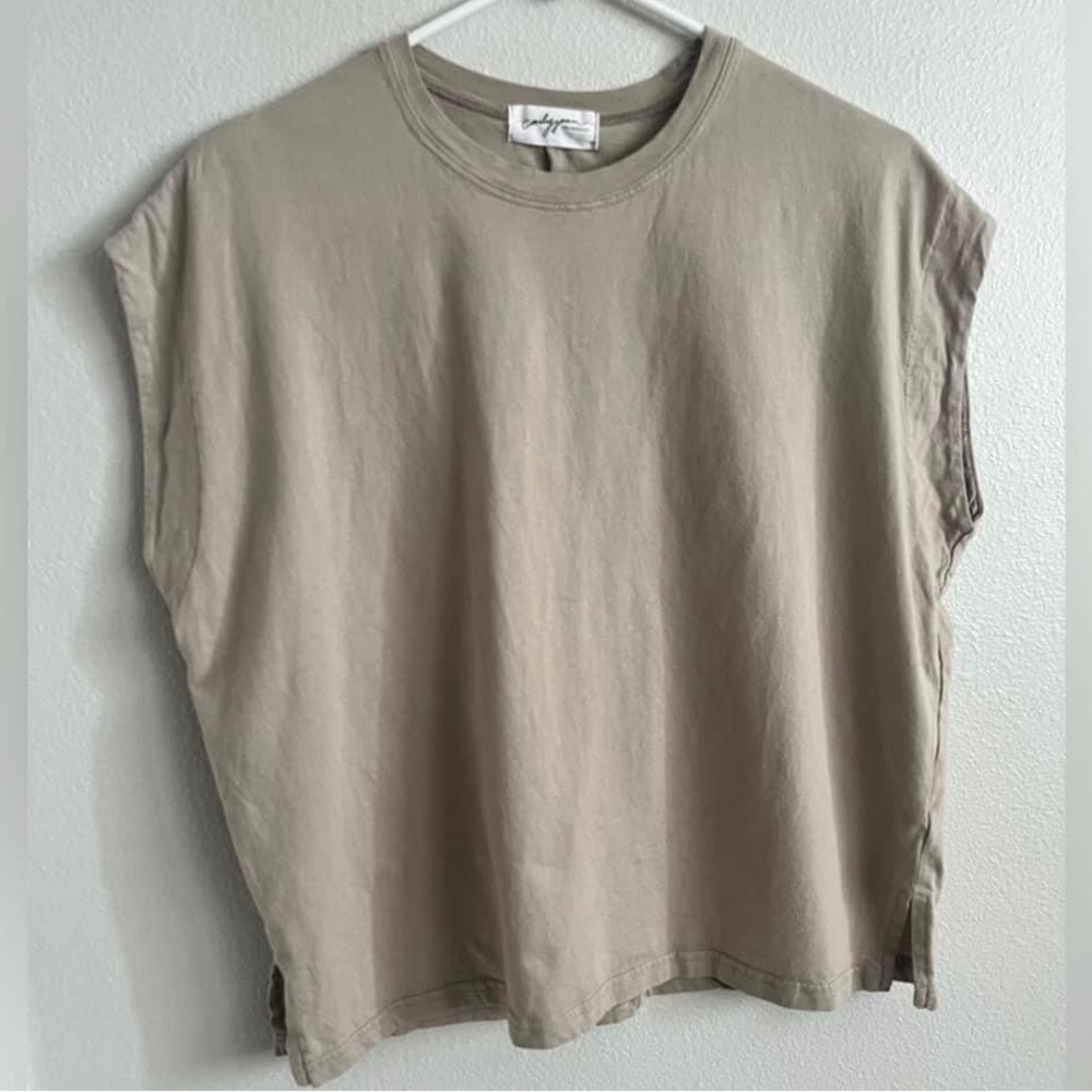 CJLA Ezra Top